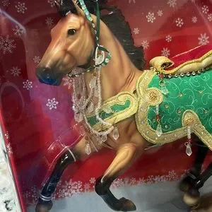 Breyer | Toys | Breyer 20 Holiday Horse Jewel Still Strapped In